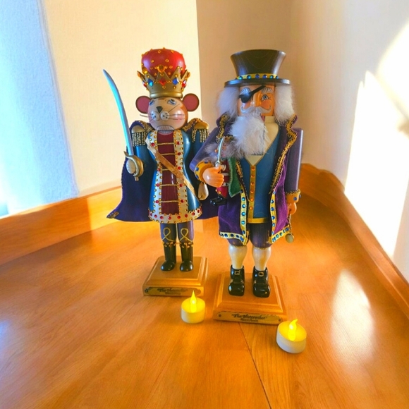 NUTCRACKERS set Of Two(2) Vintage Wooden MOUSE KING & Kurt ADLER Drosselmeier - Picture 9 of 16
